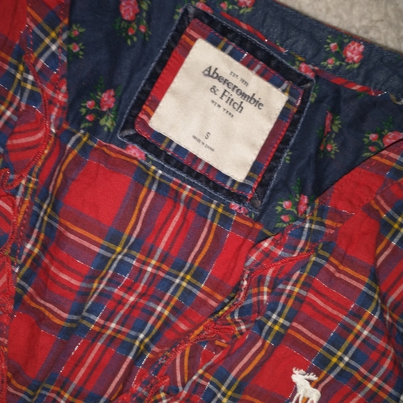 Abercrombie and Fitch blouse size small - Picture 3 of 3